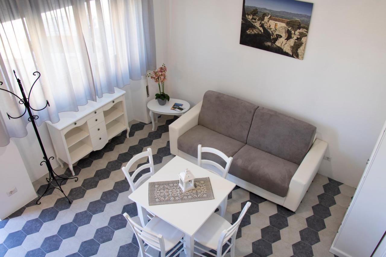 Bed & Breakfast Zia Menga - Luogosanto Sardinia Extérieur photo